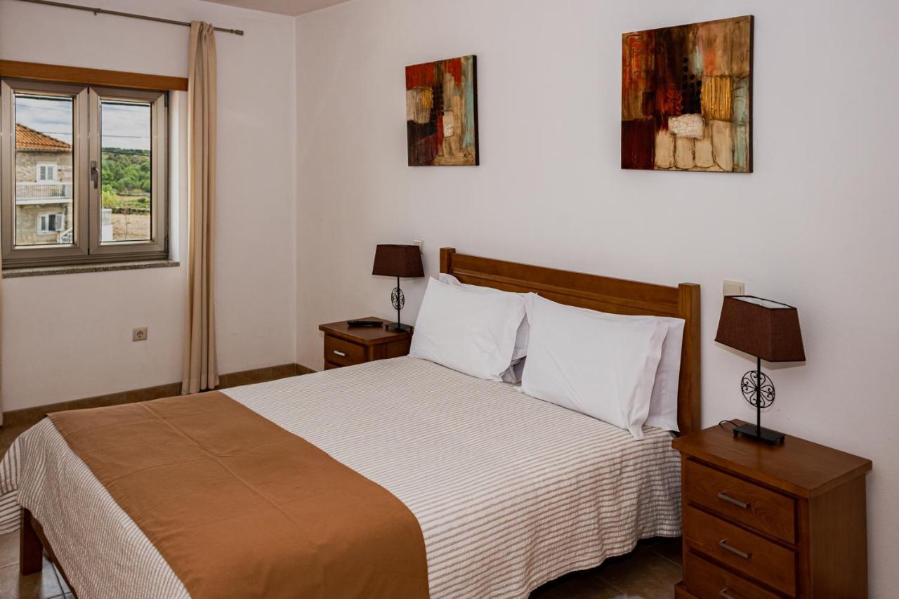 Casas Campo Cimo Da Quinta Hotell Miranda do Douro Eksteriør bilde